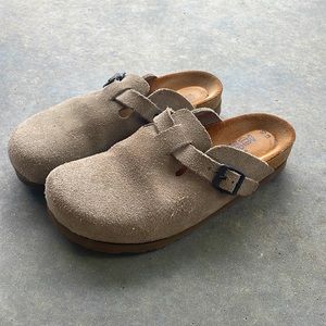 Naot taupe clogs